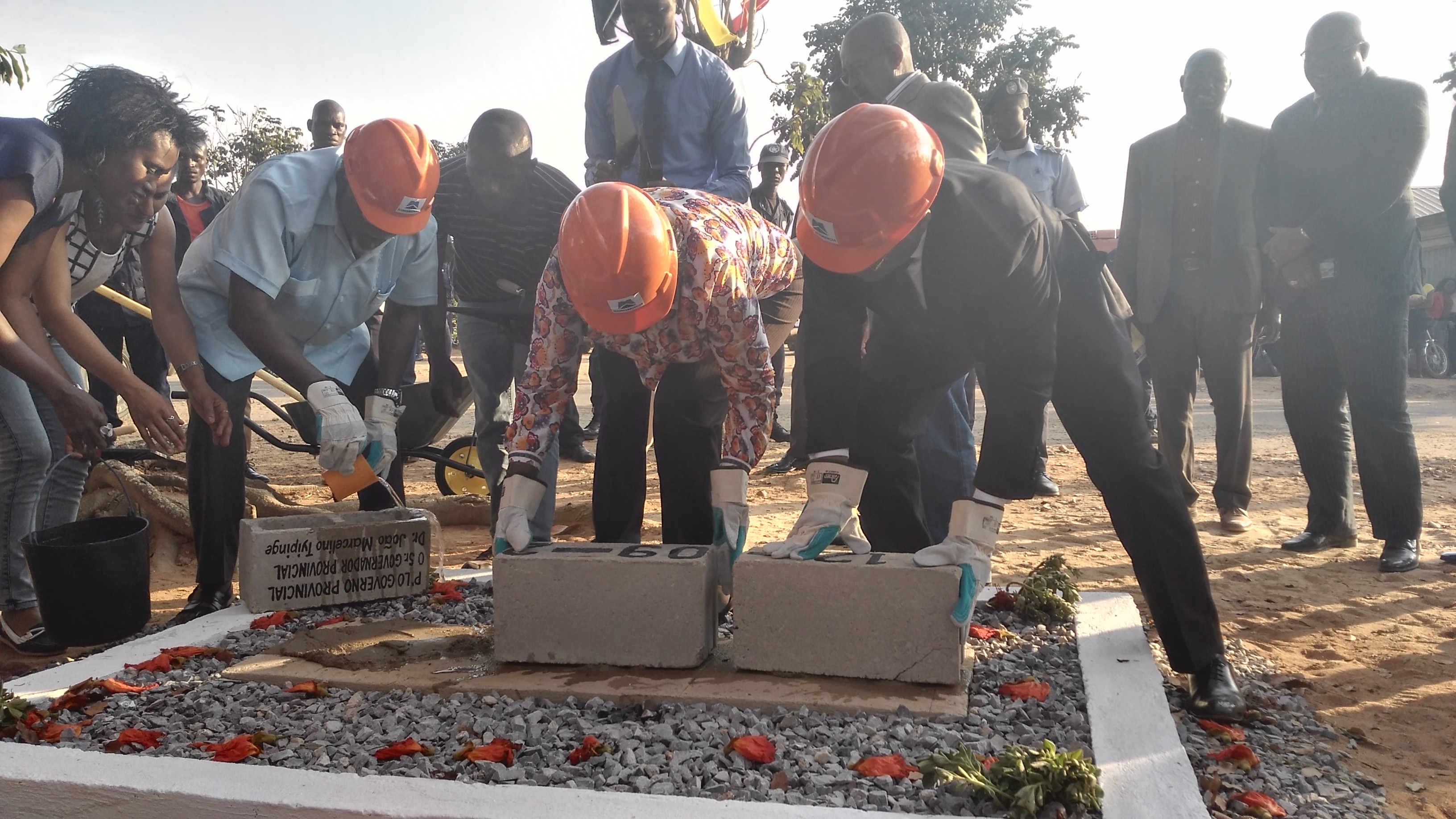 喜迎中秋佳節(jié)，公司新簽安哥拉兩個(gè)總承包合同正式生效